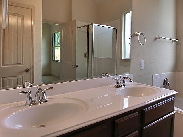 2nd image of 2722 Defoe Dr