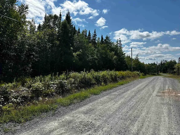 Blaze Rd, Richmond, NS B2E 1A4