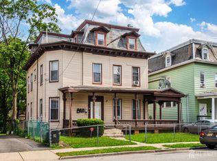 92 Cleveland St, Orange, NJ 07050