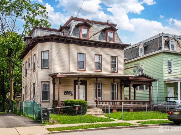 92 Cleveland St, Orange, NJ 07050