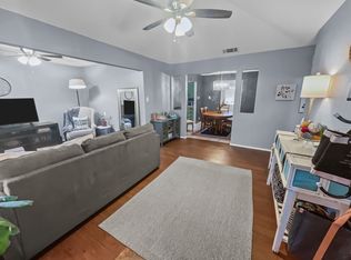 212 Brook Cir, Krum, TX 76249