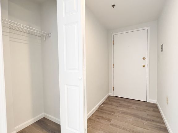 4th image of 51 Queensberry St APT A