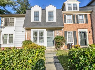 8711 Ravenglass Way, Gaithersburg, MD 20886