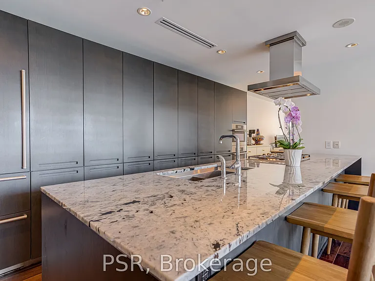 180 University Ave #3109 — Photo 9