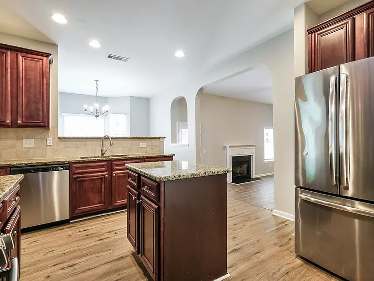 4940 Hopewell Manor Dr — Photo 8