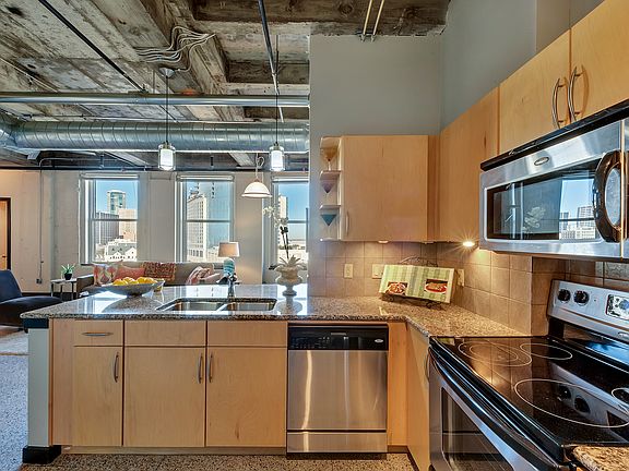 4th image of 221 W Lancaster Ave Unit 6002