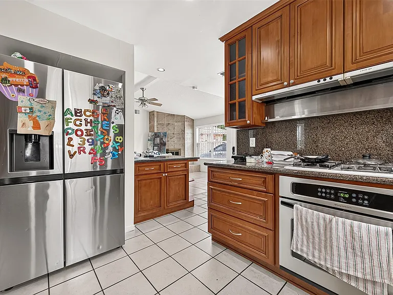 8831 Sandstone St — Photo 12