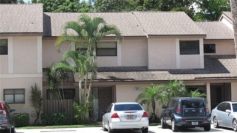 1st image of 2557 NW 42nd Ave