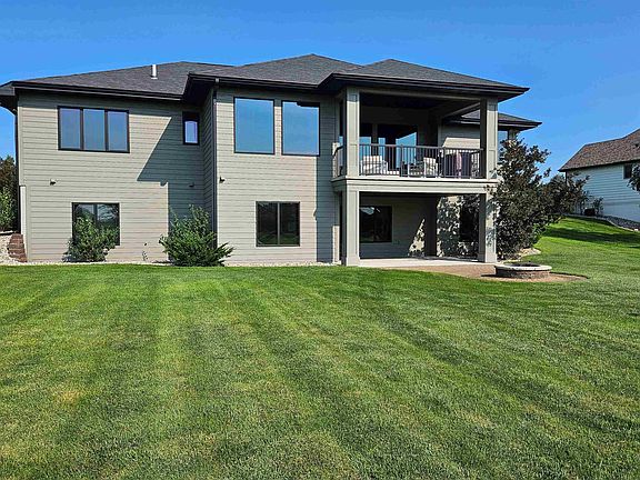 3rd image of 927 Wynstone Dr