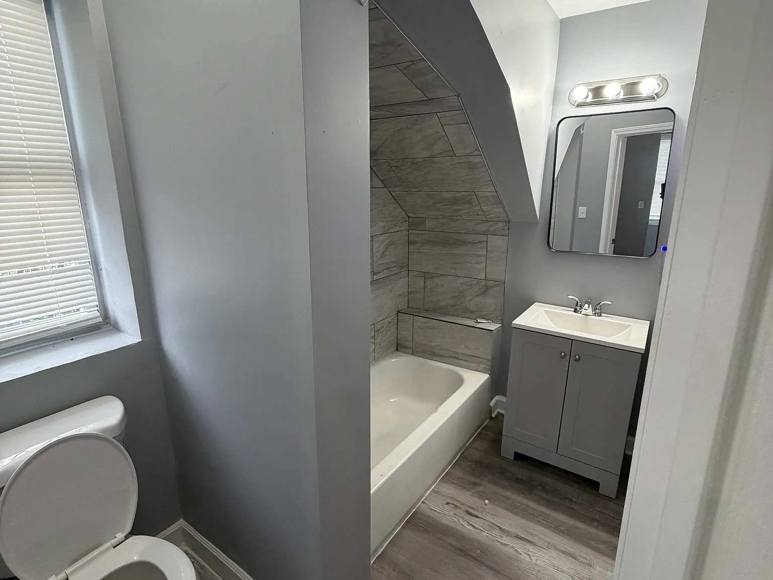 6444 South Eberhart Avenue - 1 — Photo 3