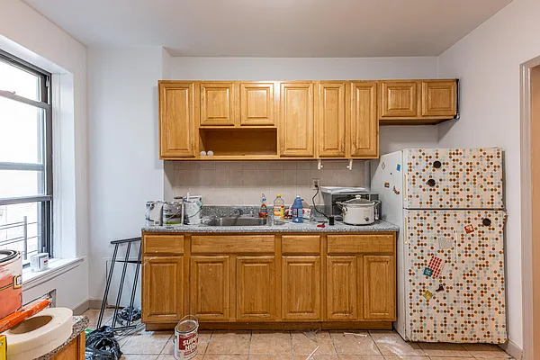 Rented by Brooklyn Group | media 11