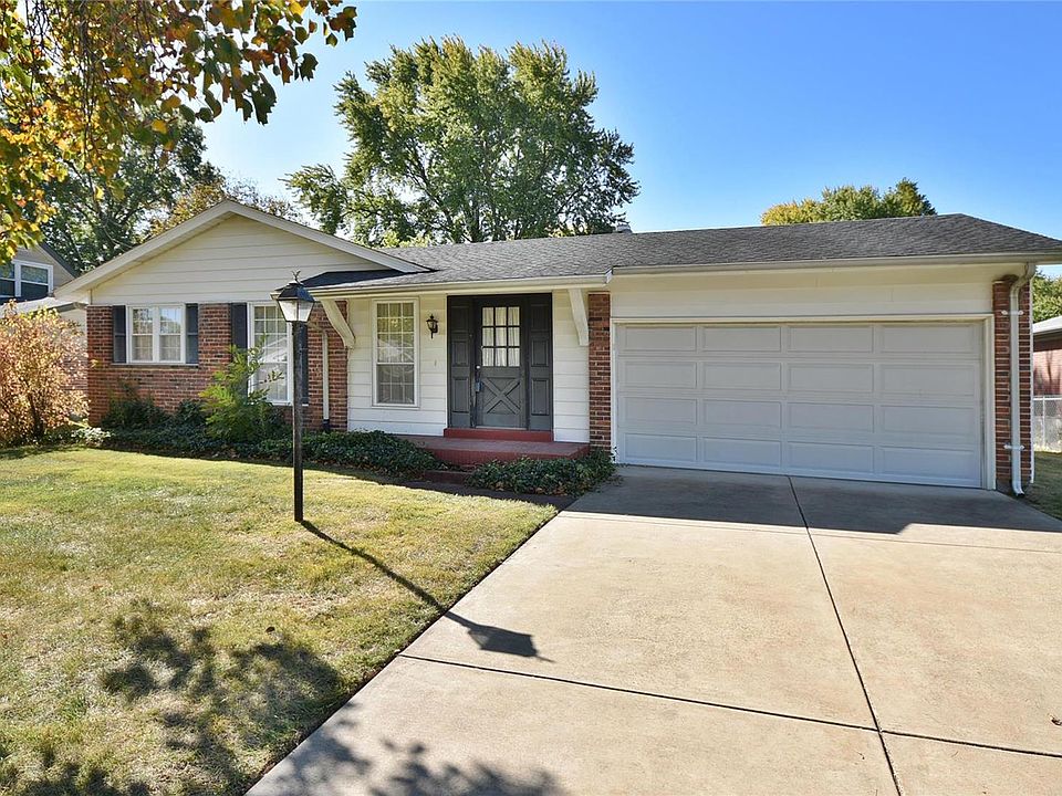 1371 Sherwood Forest Dr, Florissant, MO 63031 Zillow