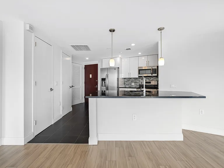 1701 Park Ave #1012 — Photo 12