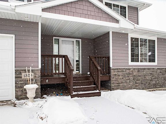 2nd image of 1329 W Whitechurch Ln