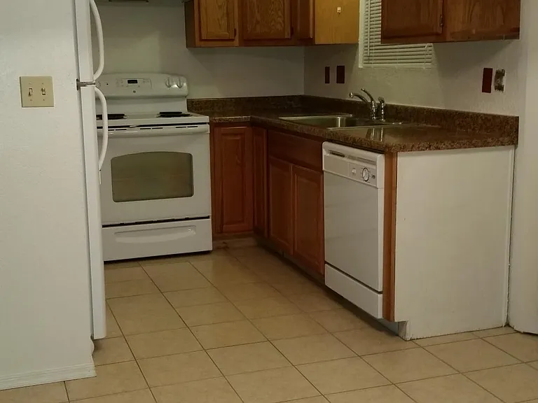 7674 E Queen Palm Cir — Photo 3