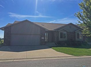 5300 E Pop Fly Pl #10B, Sioux Falls, SD 57110