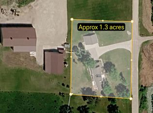 1 East St, Corning, IA 50841