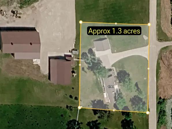 1 East St, Corning, IA 50841