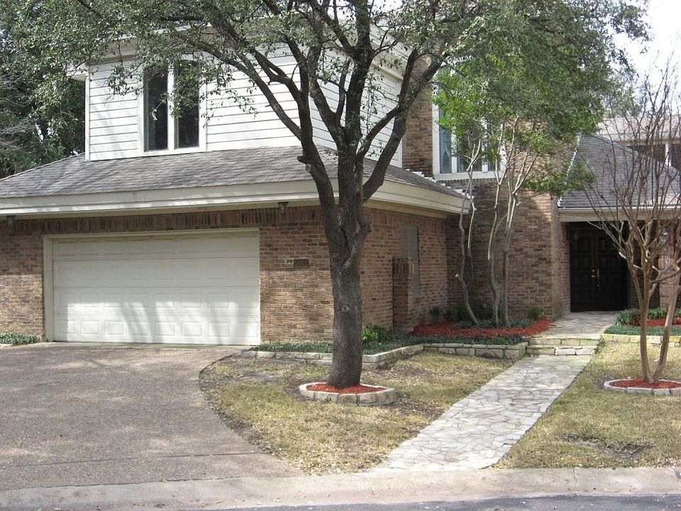 5001 Village Circle
