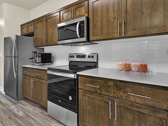 4th image of 5224-5228 W State St #697