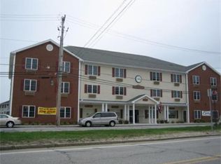 393 N Main St APT 204, Mansfield, MA 02048