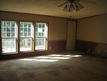 2nd image of 128 Great Oaks Dr
