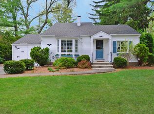 231 Mabelann Ave, Franklin Lakes, NJ 07417