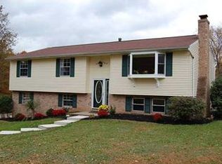 155 Mary Reed Rd, Baden, PA 15005