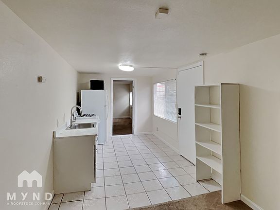 3rd image of 1844 La Porte Ave #2