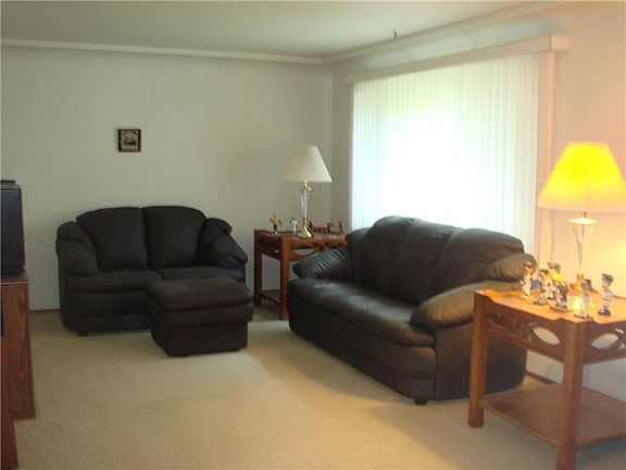4th image of 6601 Willem Dr