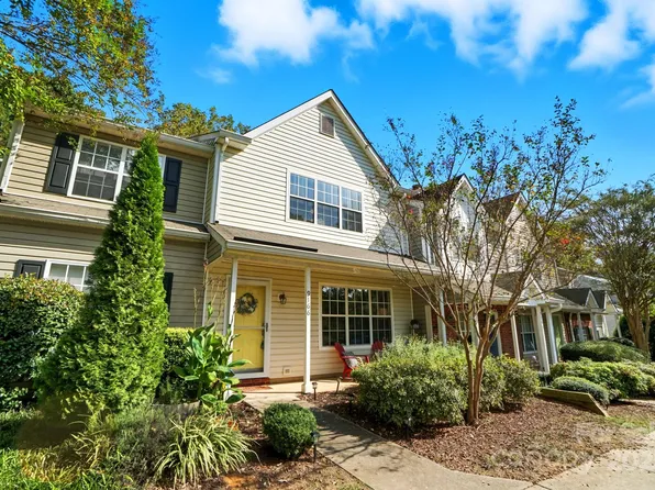 9166 Exbury Ct, Charlotte, NC 28269