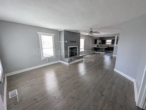 9517 West Ave Photo 1