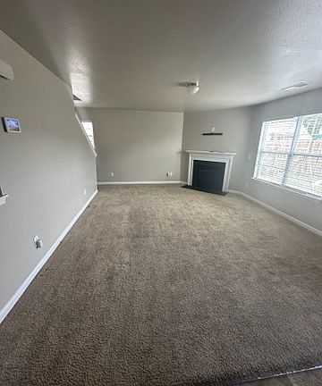 5th image of 215 Taylors Landing Ave