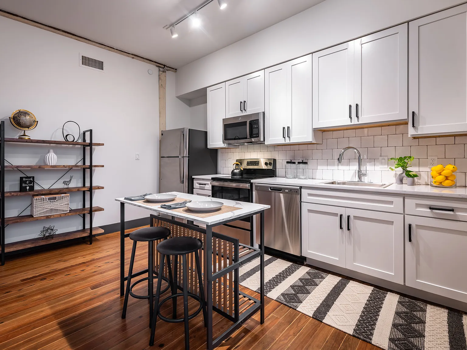 Thirty60 Lofts — Photo 2