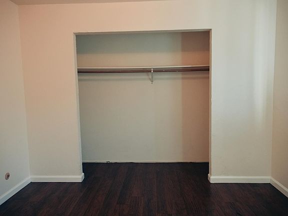 3rd image of 1031 S Almaden Ave