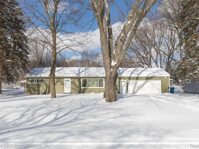 3474 Fort Dr, Waterford, MI, 48328