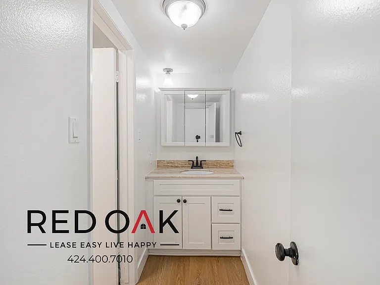 11051 Barnwall St #4 — Photo 11