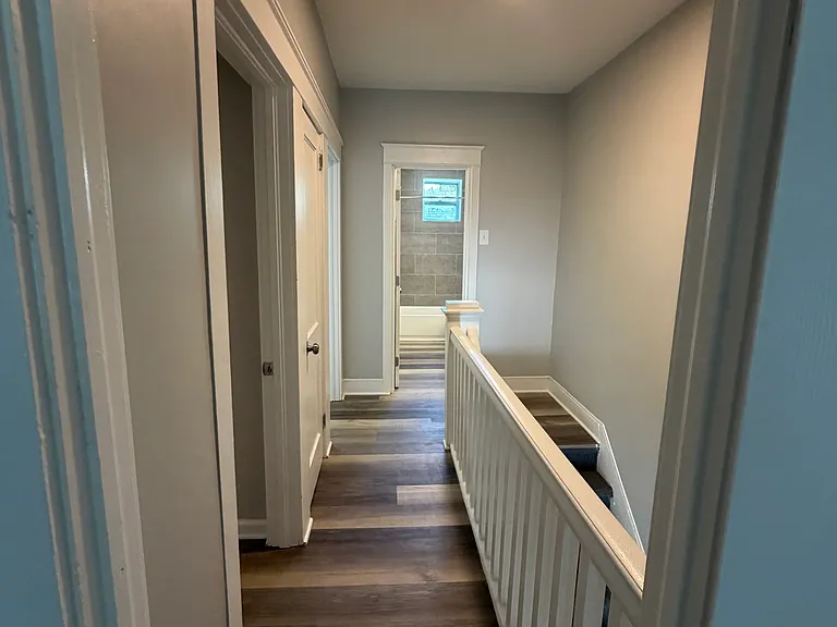2506 W 4th St — Photo 10