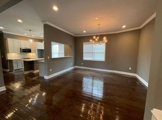 1515 Chamberlain Ave, Chattanooga, TN 37404