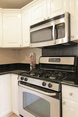 Rented by Bohemia Realty Group | media 11