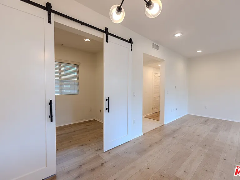 6020 Seabluff Dr #302 — Photo 16