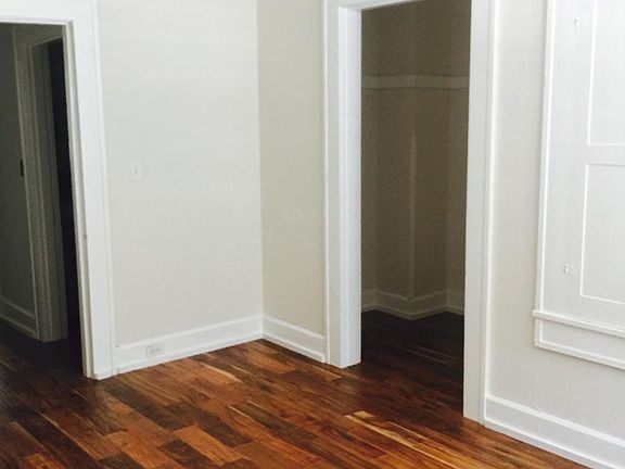 3rd image of 215 5th St N APT 4