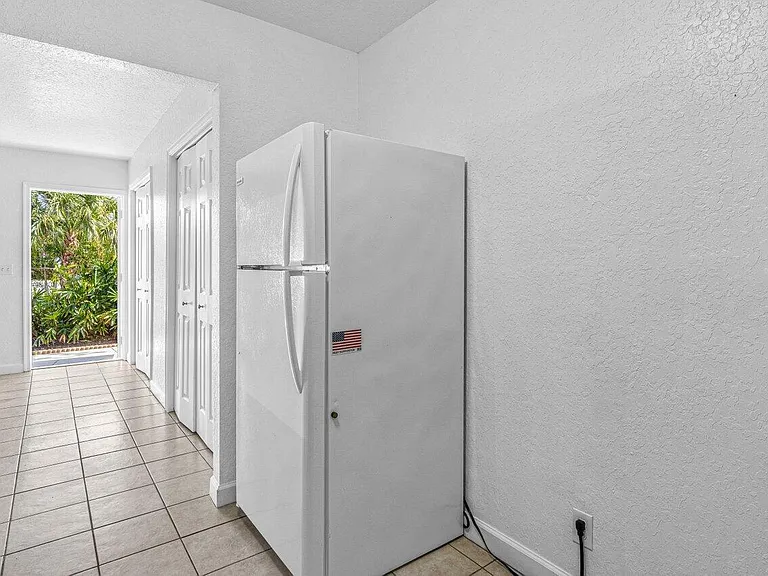 751 Hummingbird Way #1 — Photo 5