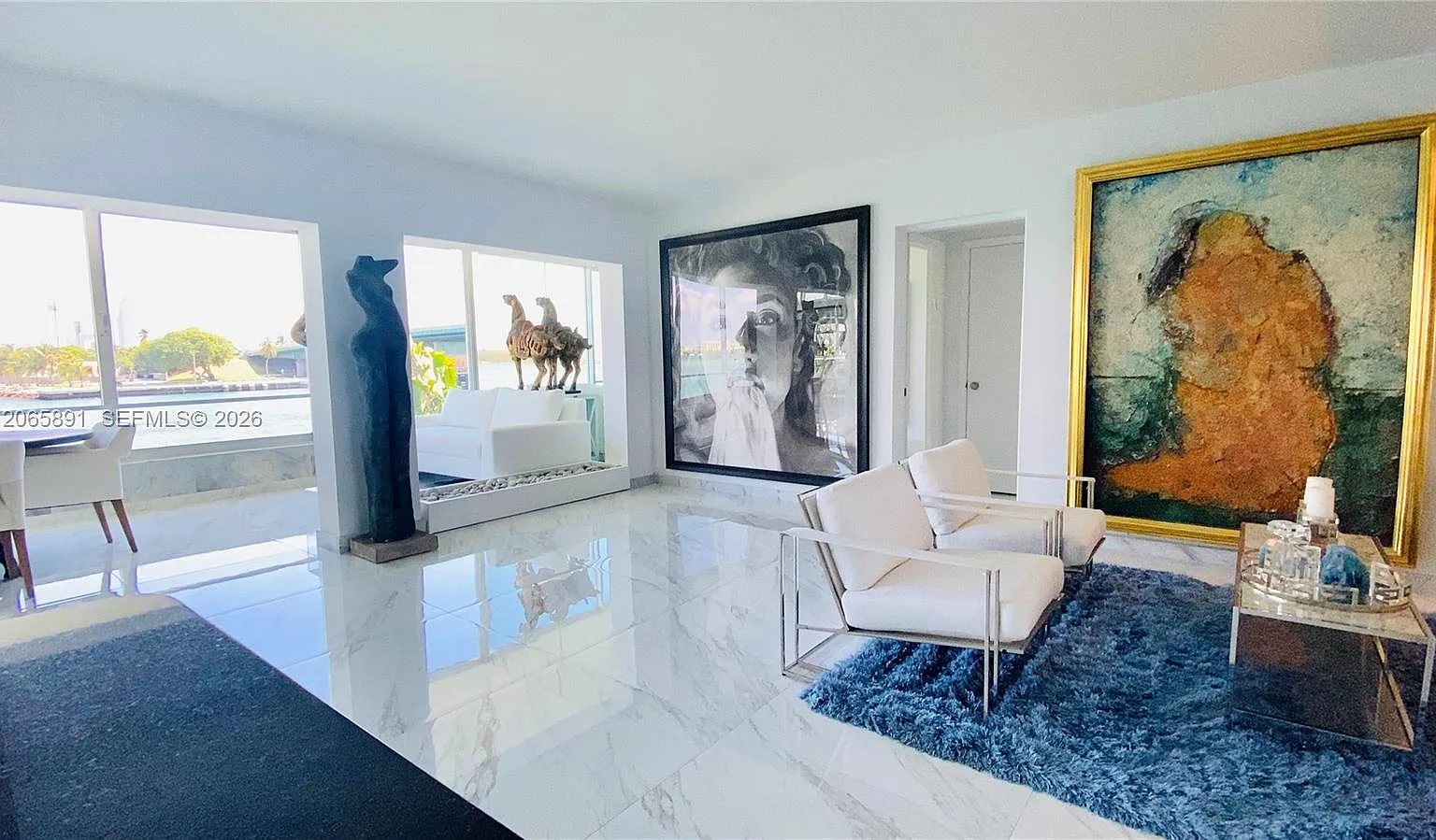 Waters Edge House Condo — Photo 3
