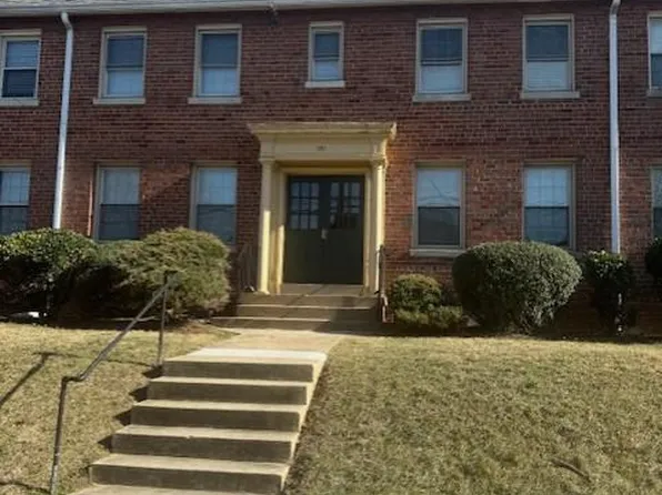 121 35th St NE, Washington, DC 20019