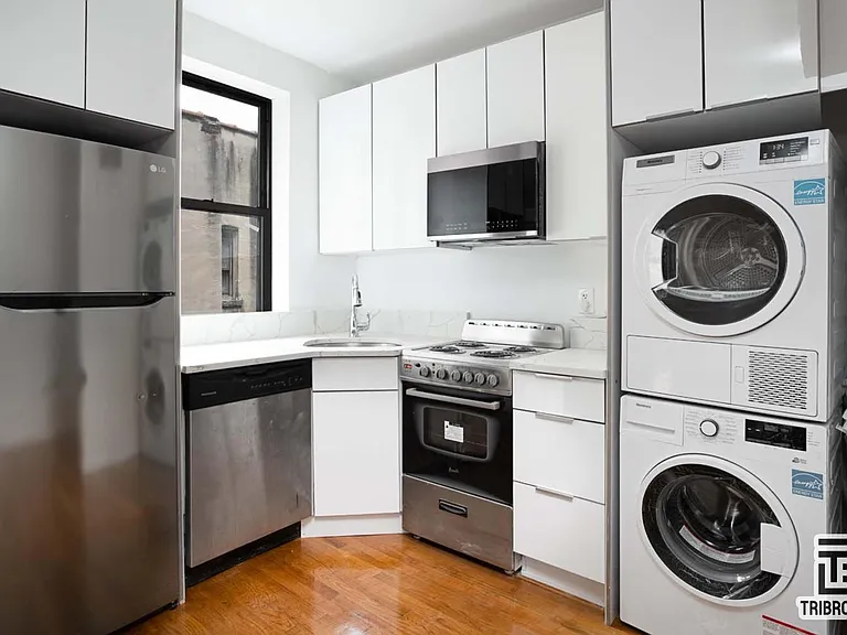 136 Edgecombe Ave #3E — Photo 2
