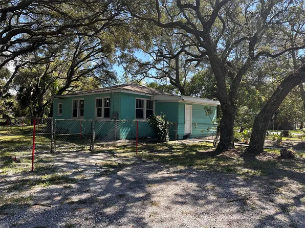 730 S 11th St, Fernandina Beach, FL 32034