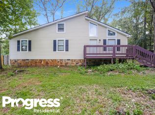 105 Hearthstone Dr, Newnan, GA 30263