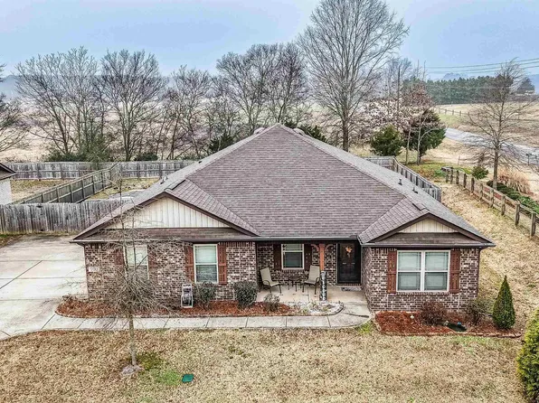 100 Beaver Brook Pl, Toney, AL 35773
