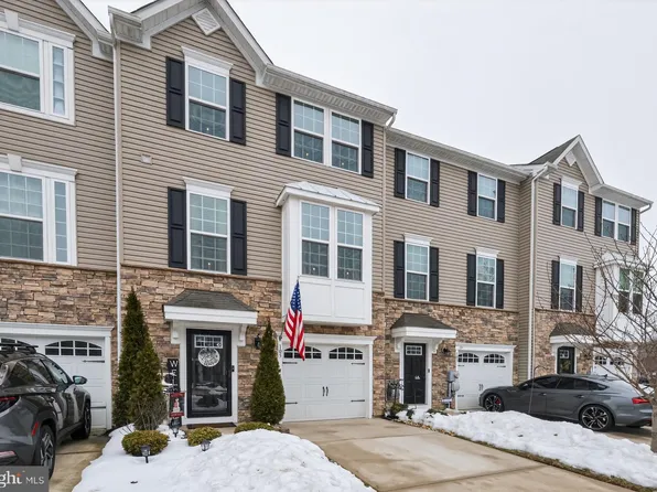 105 Meridian Ln, Sewell, NJ 08080